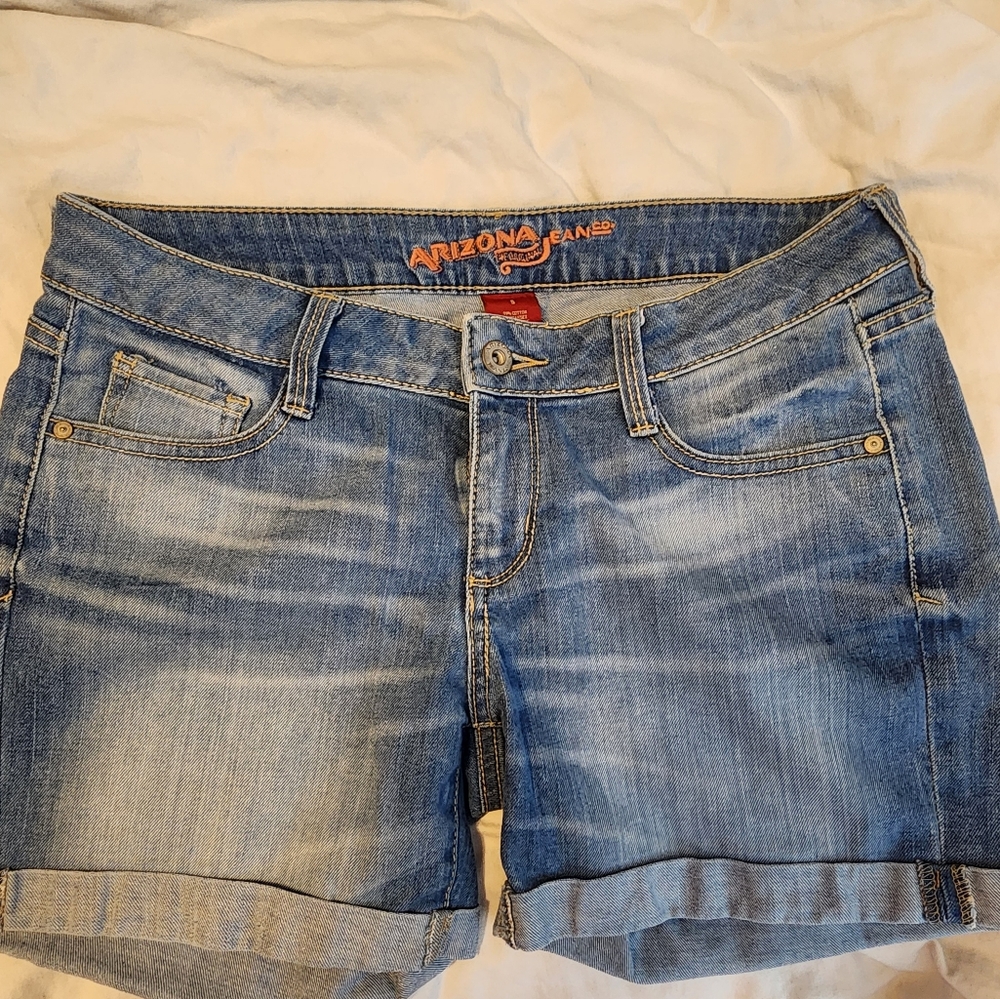 Arizona brand jean shorts size 5